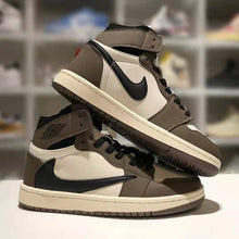 Load image into Gallery viewer, Running Shoes Breathable  Sport Shoes Male Female Sneakers
