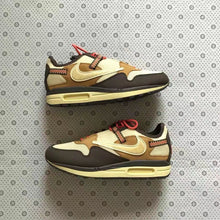 Load image into Gallery viewer, Casual Sports Shoes Breathable Sneaekrs Running Shoes
