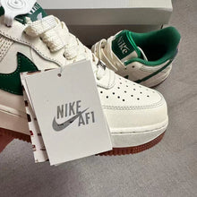 Load image into Gallery viewer, Casual Sports Shoes Breathable Sneaekrs Running Shoes
