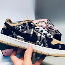 Load image into Gallery viewer, Fashion Lightweight Sports Shoes Women's Shoes
