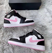 Load image into Gallery viewer, Casual Sports Shoes Breathable Sneaekrs Running Shoes
