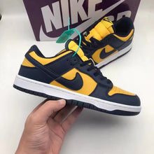 Load image into Gallery viewer, Casual Sports Shoes Breathable Sneaekrs Running Shoes
