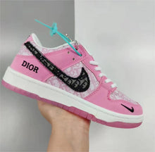 Load image into Gallery viewer, Summer Fashion Casual Sneaker Shoes Ultralight Flattie Breathable Shoes
