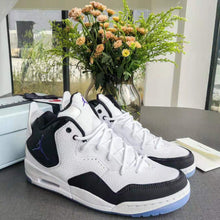 Load image into Gallery viewer, Casual Sports Shoes Breathable Sneaekrs Running Shoes
