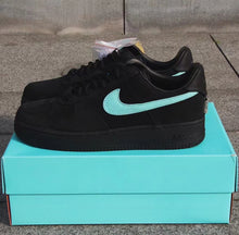 Load image into Gallery viewer, Casual Sports Shoes Breathable Sneaekrs Running Shoes
