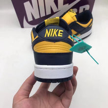 Load image into Gallery viewer, Casual Sports Shoes Breathable Sneaekrs Running Shoes
