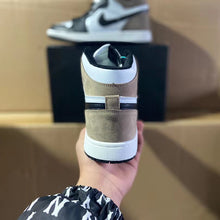 Load image into Gallery viewer, Summer Fashion Casual Sneaker Shoes Ultralight Flattie Breathable Shoes
