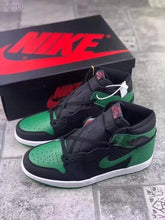 Load image into Gallery viewer, Fashion womens sneakers breathable sports shoes
