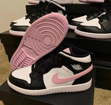 Load image into Gallery viewer, Casual Sports Shoes Breathable Sneaekrs Running Shoes
