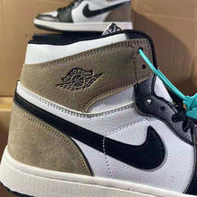 Load image into Gallery viewer, Summer Fashion Casual Sneaker Shoes Ultralight Flattie Breathable Shoes
