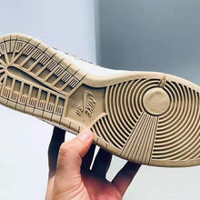 Load image into Gallery viewer, Fashion Lightweight Sports Shoes Women's Shoes
