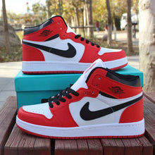 Load image into Gallery viewer, Casual Sports Shoes Breathable Sneaekrs Running Shoes
