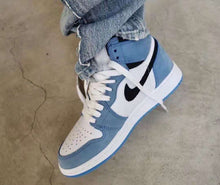 Load image into Gallery viewer, New Sports Shoes  Fashion Shoes Color Sneaker
