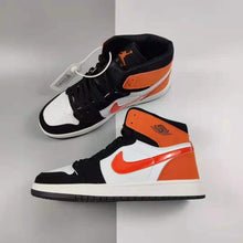 Load image into Gallery viewer, Couple's Patent PU Sport Sneaker Dancing Hip-pop Shoe
