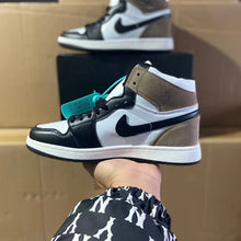 Load image into Gallery viewer, Summer Fashion Casual Sneaker Shoes Ultralight Flattie Breathable Shoes
