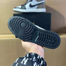 Load image into Gallery viewer, Summer Fashion Casual Sneaker Shoes Ultralight Flattie Breathable Shoes
